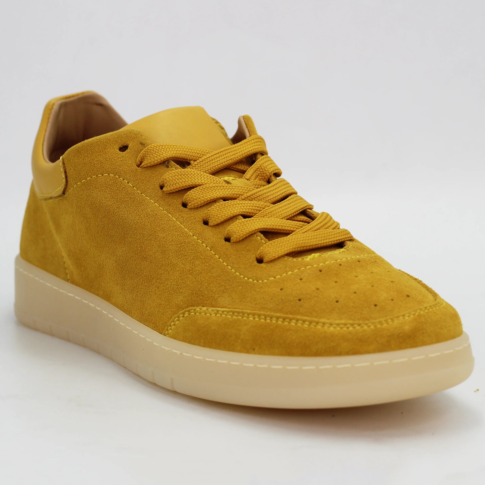 Shop Men's sneaker in calf leather ochra (CORFABIOOCH) or browse our range of men's Italian clothing and shoes in leather in-store at Aliverti Cape Town, or shop online. We deliver in South Africa & offer multiple payment plans as well as accept multiple safe & secure payment methods.