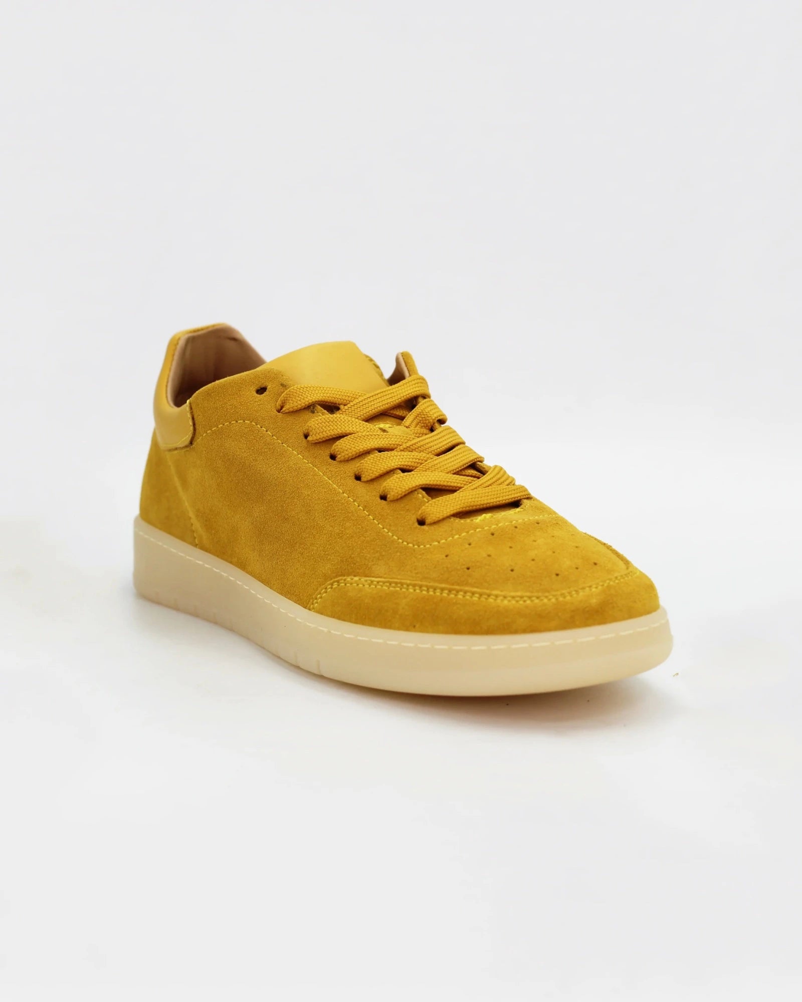 Shop Men's sneaker in calf leather ochra (CORFABIOOCH) or browse our range of men's Italian clothing and shoes in leather in-store at Aliverti Cape Town, or shop online. We deliver in South Africa & offer multiple payment plans as well as accept multiple safe & secure payment methods.