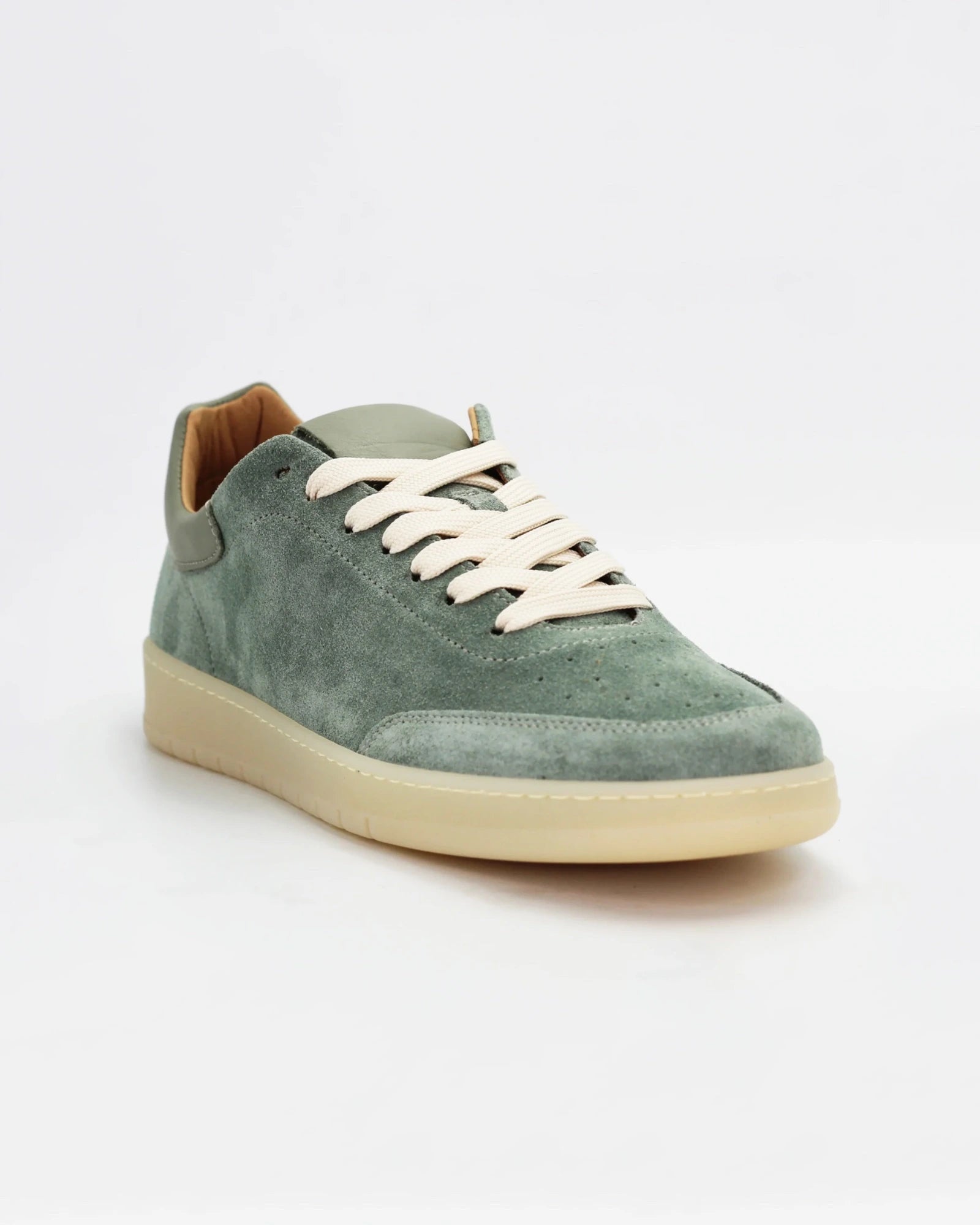 Shop Men's sneaker in calf leather menta (CORFABIOMEN) or browse our range of men's Italian clothing and shoes in leather in-store at Aliverti Cape Town, or shop online. We deliver in South Africa & offer multiple payment plans as well as accept multiple safe & secure payment methods.
