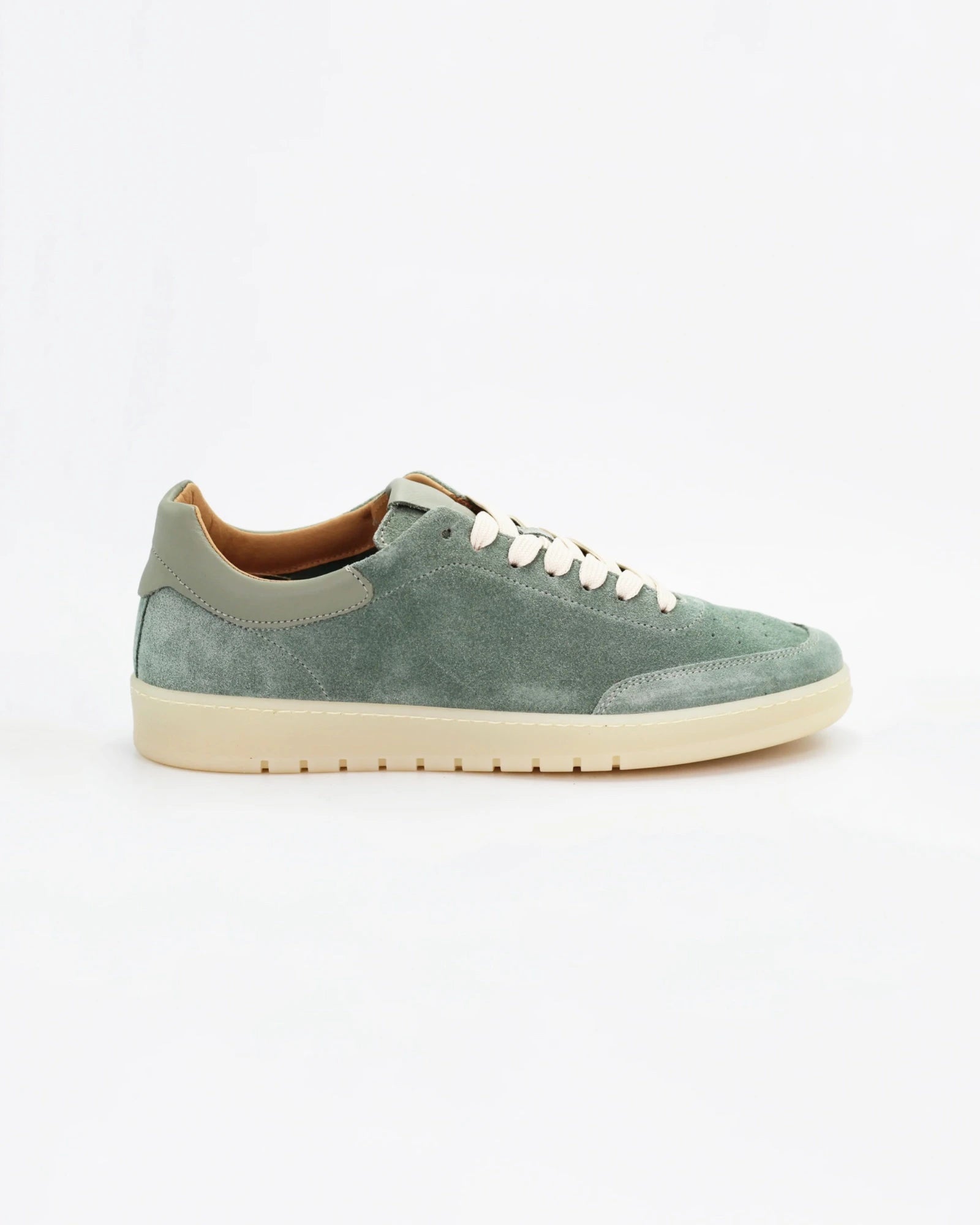 Shop Men's sneaker in calf leather menta (CORFABIOMEN) or browse our range of men's Italian clothing and shoes in leather in-store at Aliverti Cape Town, or shop online. We deliver in South Africa & offer multiple payment plans as well as accept multiple safe & secure payment methods.