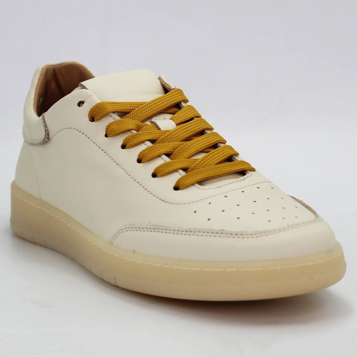 Shop Men's sneaker in calf leather beige (FABIO) or browse our range of men's Italian clothing and shoes in leather in-store at Aliverti Cape Town, or shop online. We deliver in South Africa & offer multiple payment plans as well as accept multiple safe & secure payment methods.