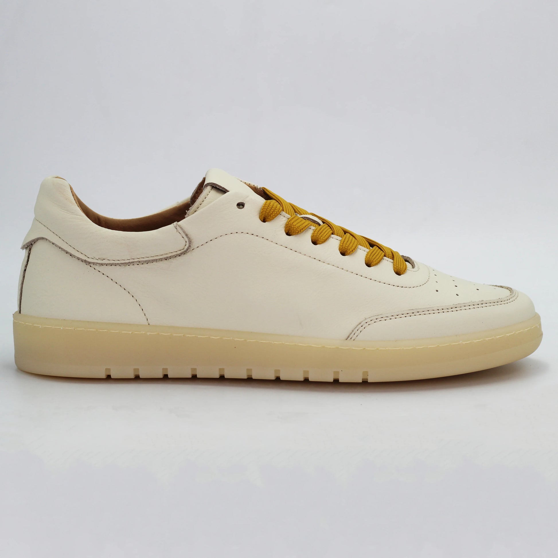 Shop Men's sneaker in calf leather beige (FABIO) or browse our range of men's Italian clothing and shoes in leather in-store at Aliverti Cape Town, or shop online. We deliver in South Africa & offer multiple payment plans as well as accept multiple safe & secure payment methods.