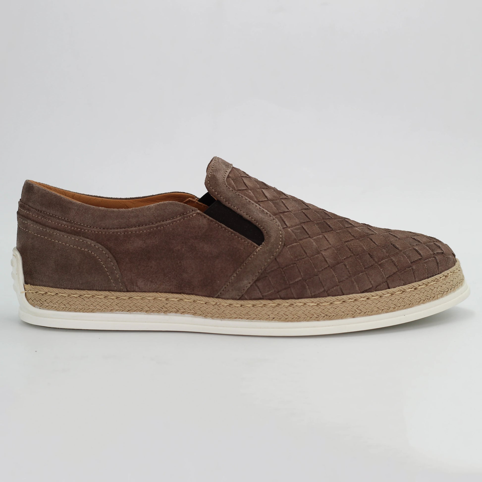 Shop Men's woven loafer in calf leather suede taupe (3200 942 MA) or browse our range of men's Italian clothing and shoes in leather in-store at Aliverti Cape Town, or shop online. We deliver in South Africa & offer multiple payment plans as well as accept multiple safe & secure payment methods.