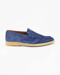 Shop Men's mocassin in calf leather suede blu (GRUELITE10) or browse our range of men's Italian clothing and shoes in leather in-store at Aliverti Cape Town, or shop online. We deliver in South Africa & offer multiple payment plans as well as accept multiple safe & secure payment methods.