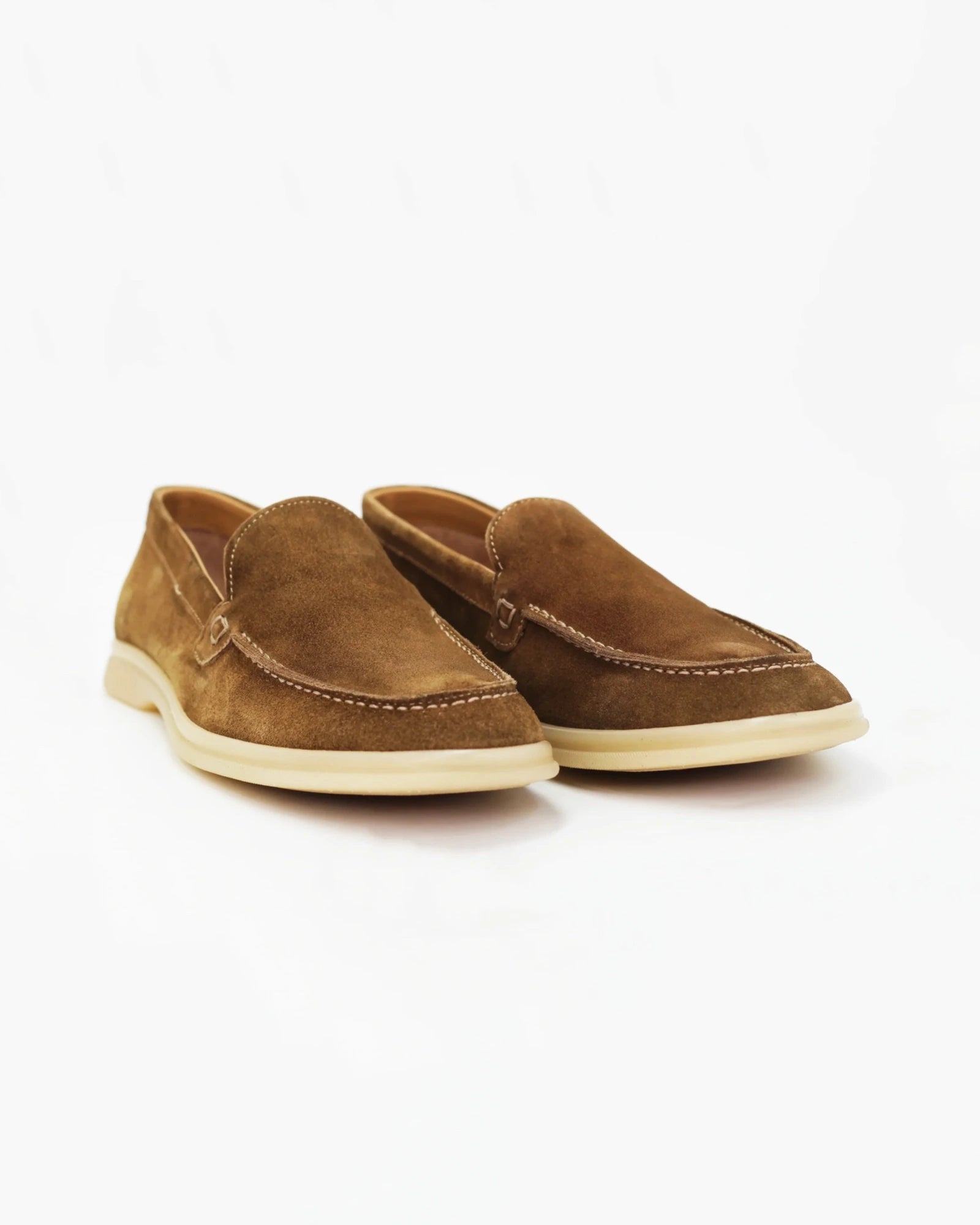 Shop Men's mocassin in calf leather suede steppa brown (GRUELITE10) or browse our range of men's Italian clothing and shoes in leather in-store at Aliverti Cape Town, or shop online. We deliver in South Africa & offer multiple payment plans as well as accept multiple safe & secure payment methods.