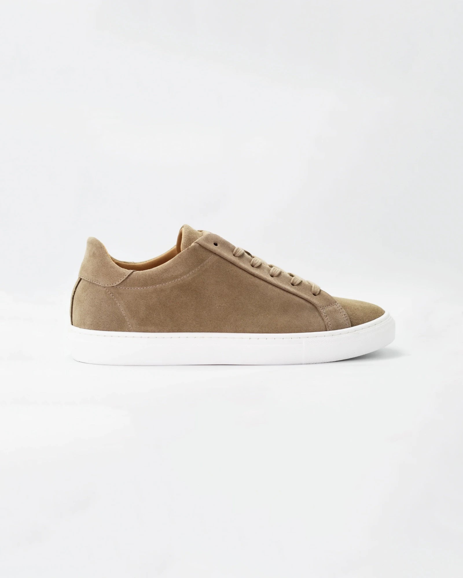 Shop Men's sneaker in calf leather suede sabbia (COR132) or browse our range of men's Italian clothing and shoes in leather in-store at Aliverti Cape Town, or shop online. We deliver in South Africa & offer multiple payment plans as well as accept multiple safe & secure payment methods.