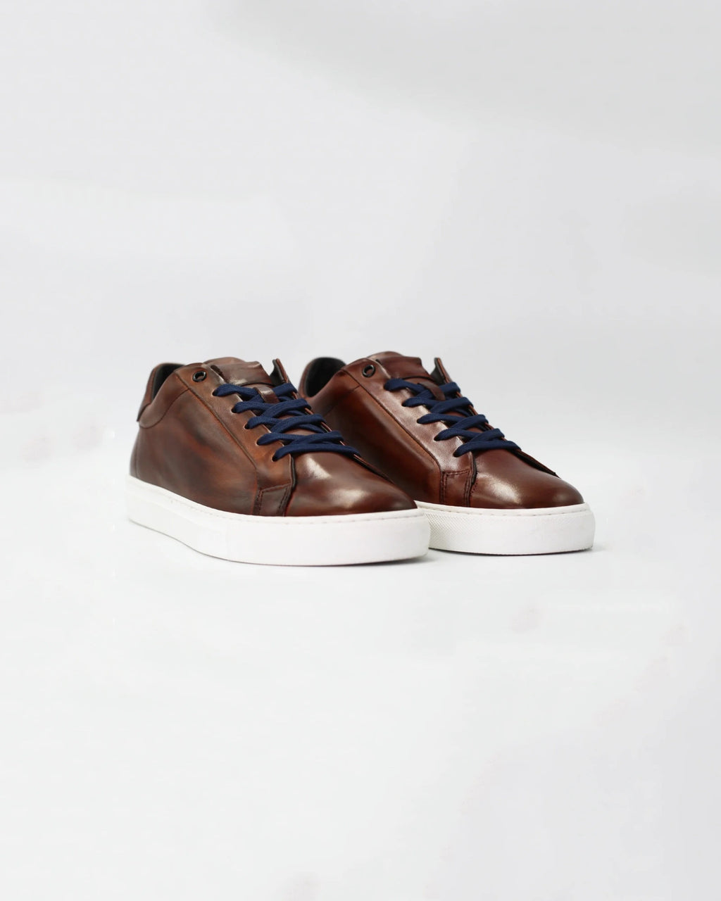 Shop Men's sneaker in calf leather cuoio (COR132) or browse our range of men's Italian clothing and shoes in leather in-store at Aliverti Cape Town, or shop online. We deliver in South Africa & offer multiple payment plans as well as accept multiple safe & secure payment methods.