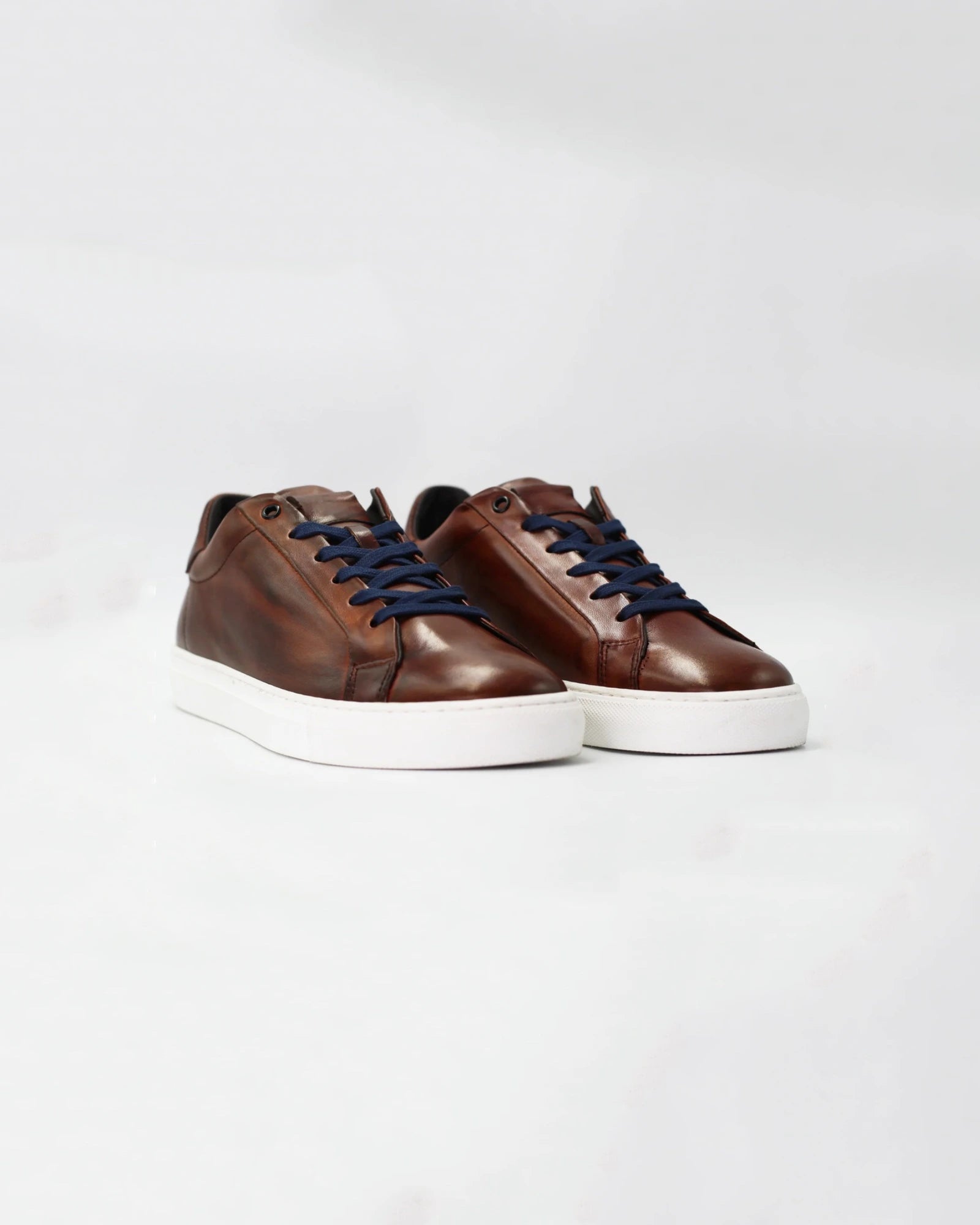 Shop Men's sneaker in calf leather cuoio (COR132) or browse our range of men's Italian clothing and shoes in leather in-store at Aliverti Cape Town, or shop online. We deliver in South Africa & offer multiple payment plans as well as accept multiple safe & secure payment methods.
