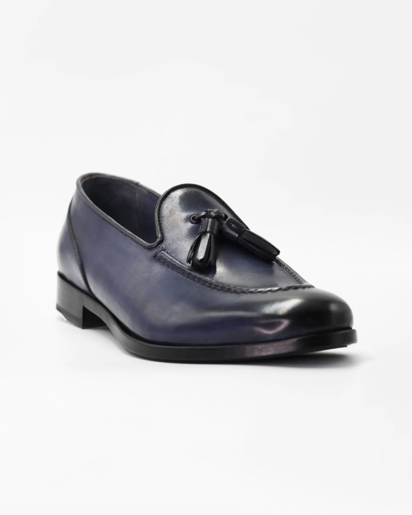 Shop Women's moccasin in calf leather azzurro (BRD10687) or browse our range of men's Italian clothing and shoes in leather in-store at Aliverti Cape Town, or shop online. We deliver in South Africa & offer multiple payment plans as well as accept multiple safe & secure payment methods.