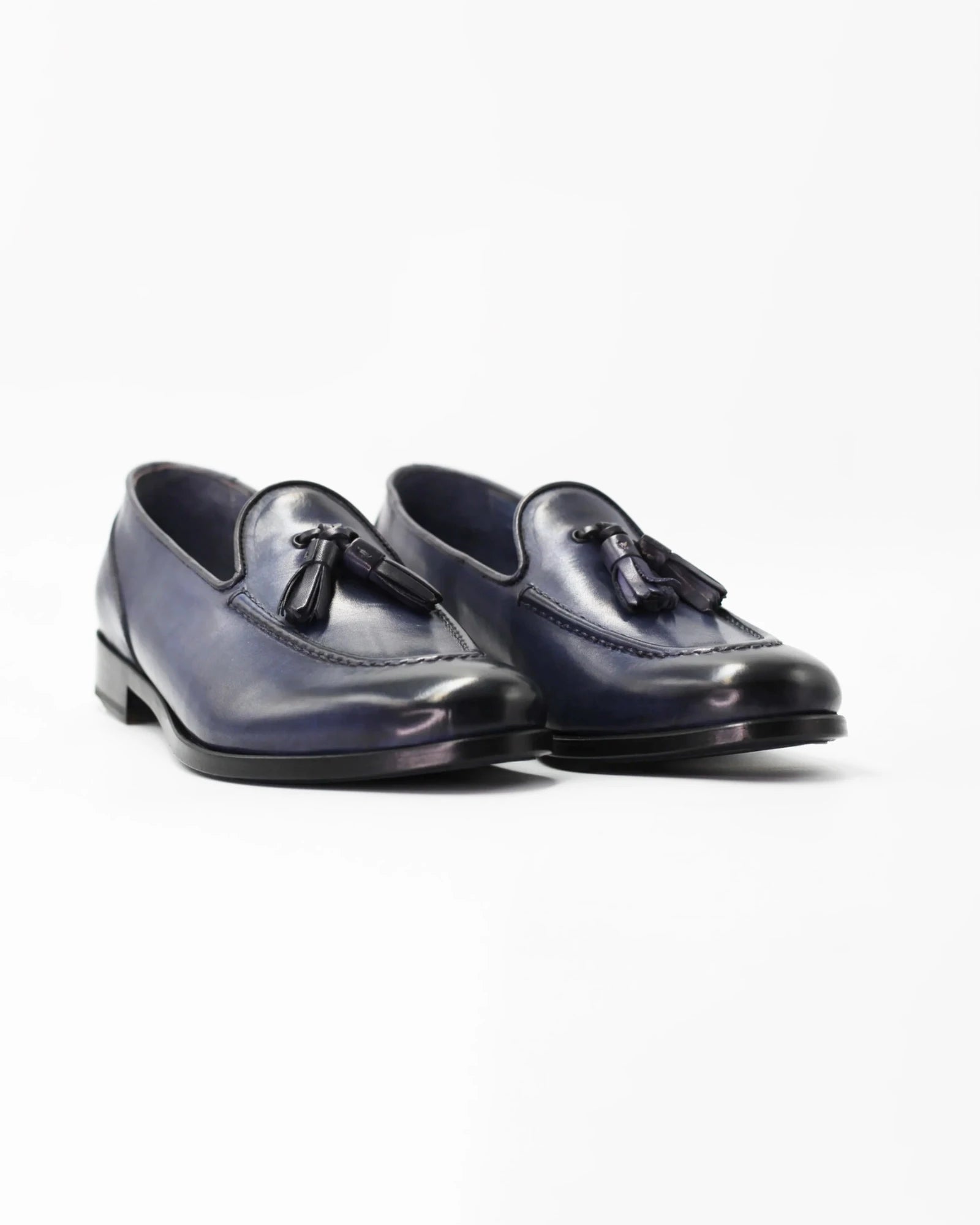 Shop Women's moccasin in calf leather azzurro (BRD10687) or browse our range of men's Italian clothing and shoes in leather in-store at Aliverti Cape Town, or shop online. We deliver in South Africa & offer multiple payment plans as well as accept multiple safe & secure payment methods.