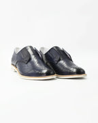 Shop Women's laceless derby in calf leather blue (BRD9432) or browse our range of men's Italian clothing and shoes in leather in-store at Aliverti Cape Town, or shop online. We deliver in South Africa & offer multiple payment plans as well as accept multiple safe & secure payment methods.