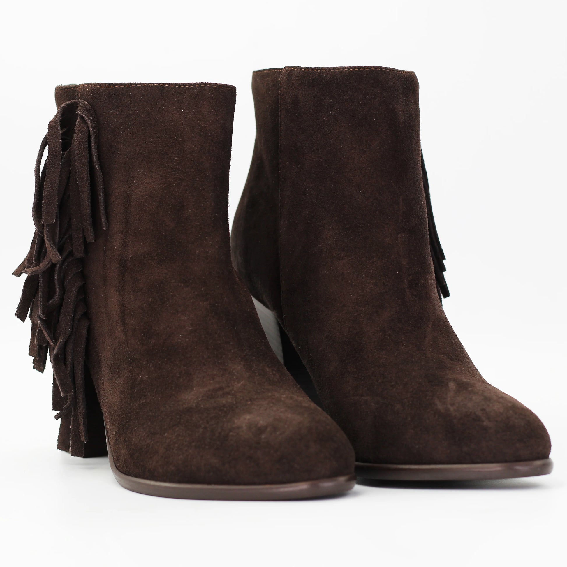 Shop Women's heeled ankle boot in calf leather suede testa di moro (AMIE6) or browse our range of men's Italian clothing and shoes in leather in-store at Aliverti Cape Town, or shop online. We deliver in South Africa & offer multiple payment plans as well as accept multiple safe & secure payment methods.