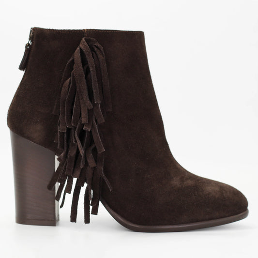 Shop Women's heeled ankle boot in calf leather suede testa di moro (AMIE6) or browse our range of men's Italian clothing and shoes in leather in-store at Aliverti Cape Town, or shop online. We deliver in South Africa & offer multiple payment plans as well as accept multiple safe & secure payment methods.