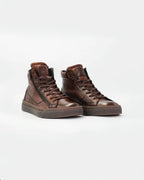 Shop Men's high top sneaker in calf leather cuoio dark brown (CAIRO) or browse our range of men's Italian clothing and shoes in leather in-store at Aliverti Cape Town, or shop online. We deliver in South Africa & offer multiple payment plans as well as accept multiple safe & secure payment methods.
