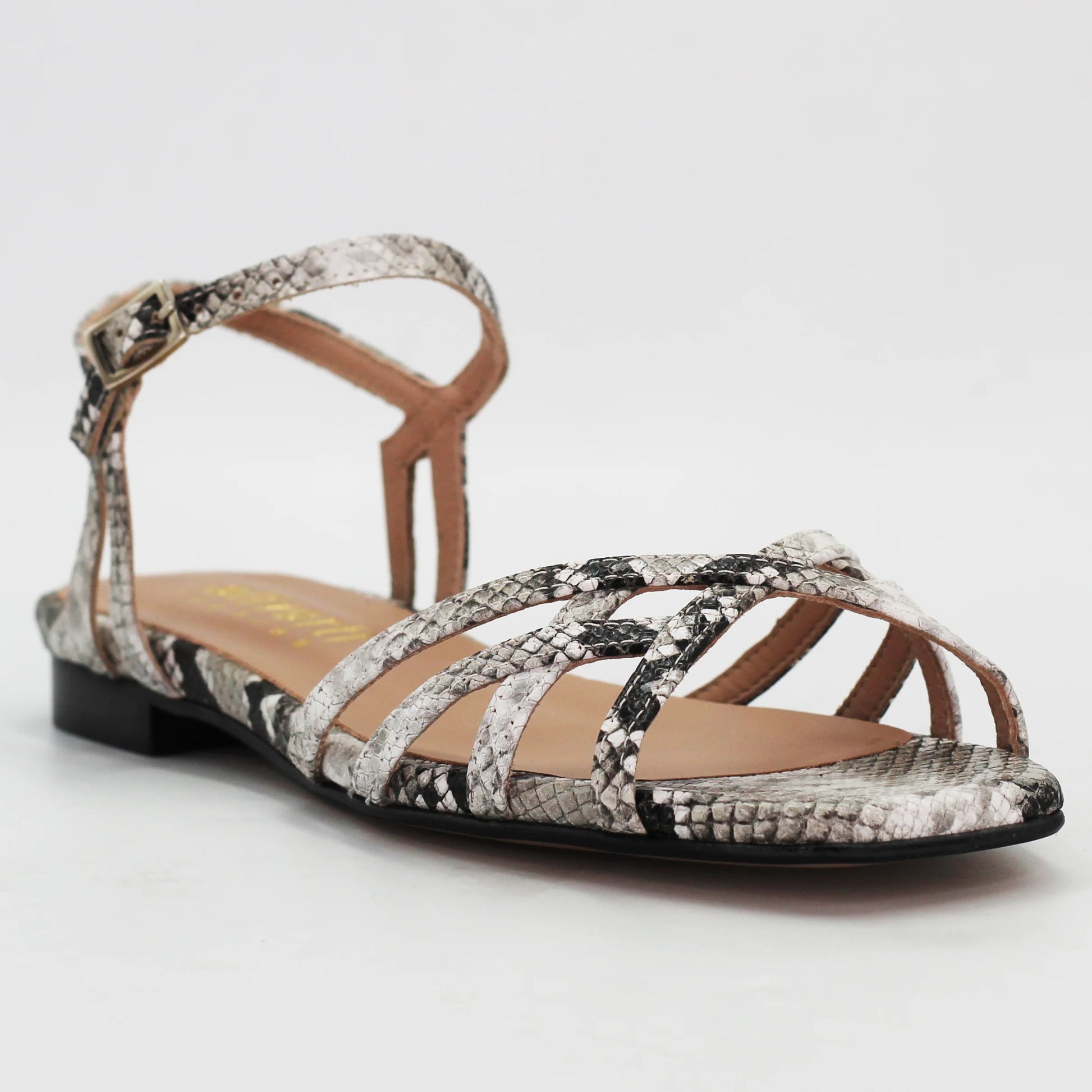 Shop women's sandals in calf leather pitone (Patty14) or browse our range of men's Italian clothing and shoes in leather in-store at Aliverti Cape Town, or shop online. We deliver in South Africa & offer multiple payment plans as well as accept multiple safe & secure payment methods.