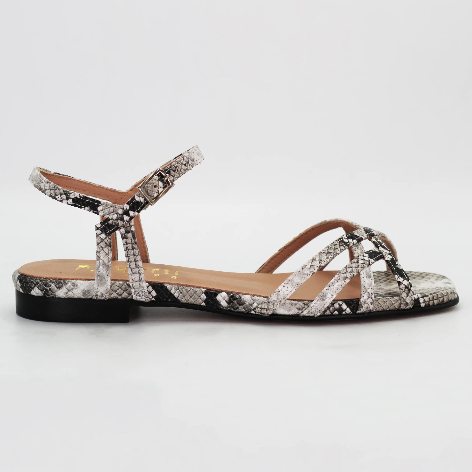 Shop women's sandals in calf leather pitone (Patty14) or browse our range of men's Italian clothing and shoes in leather in-store at Aliverti Cape Town, or shop online. We deliver in South Africa & offer multiple payment plans as well as accept multiple safe & secure payment methods.