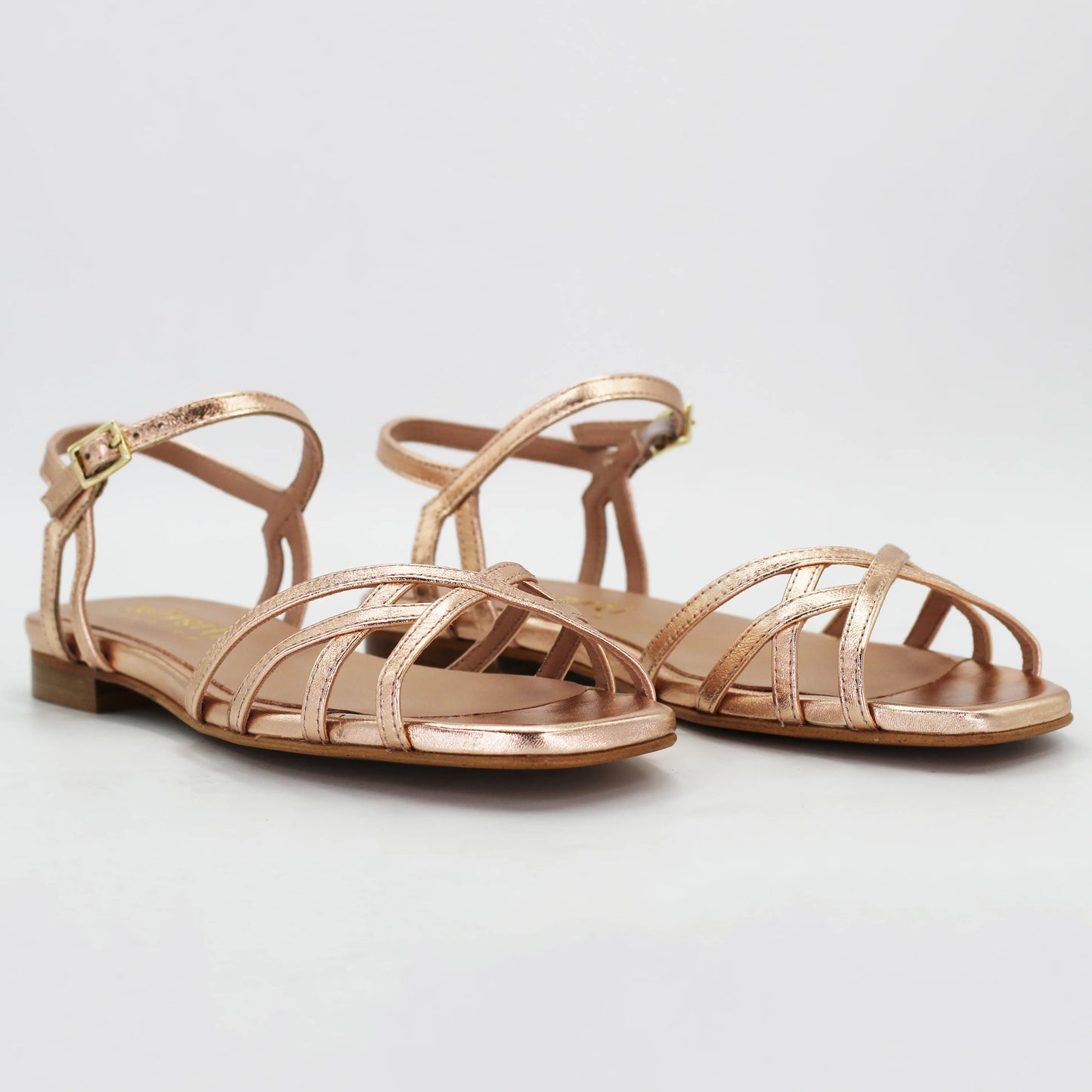 Shop Women's sandals in calf leather rose gold (Patty14) or browse our range of men's Italian clothing and shoes in leather in-store at Aliverti Cape Town, or shop online. We deliver in South Africa & offer multiple payment plans as well as accept multiple safe & secure payment methods.