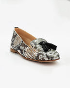Shop women's pump in calf leather pitone roccia (ESE328)  or browse our range of men's Italian clothing and shoes in leather in-store at Aliverti Cape Town, or shop online. We deliver in South Africa & offer multiple payment plans as well as accept multiple safe & secure payment methods.