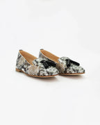 Shop women's pump in calf leather pitone roccia (ESE328)  or browse our range of men's Italian clothing and shoes in leather in-store at Aliverti Cape Town, or shop online. We deliver in South Africa & offer multiple payment plans as well as accept multiple safe & secure payment methods.