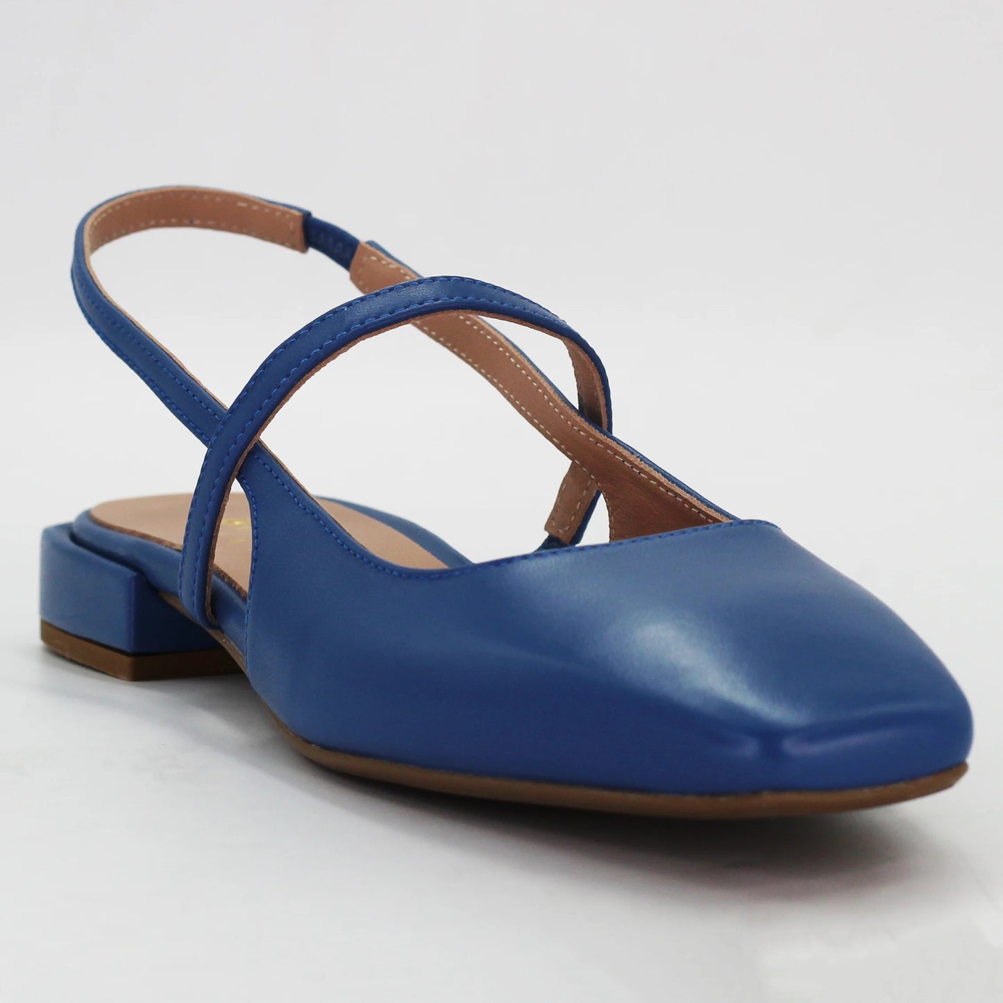 Shop women's slingback sandal in calf leather jeans blue (Daria 63) or browse our range of men's Italian clothing and shoes in leather in-store at Aliverti Cape Town, or shop online. We deliver in South Africa & offer multiple payment plans as well as accept multiple safe & secure payment methods.