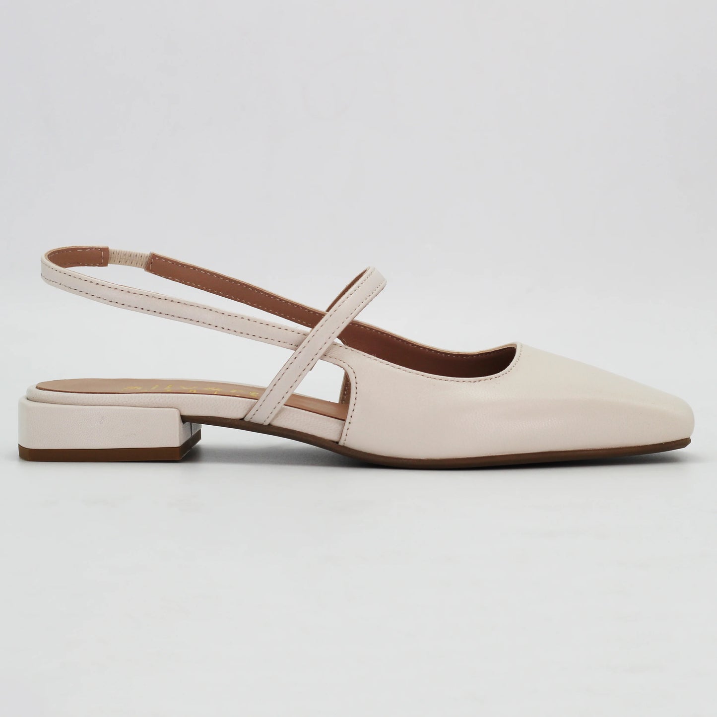 Shop women's slingback sandal in calf leather burro off-white (Daria 63) or browse our range of men's Italian clothing and shoes in leather in-store at Aliverti Cape Town, or shop online. We deliver in South Africa & offer multiple payment plans as well as accept multiple safe & secure payment methods.