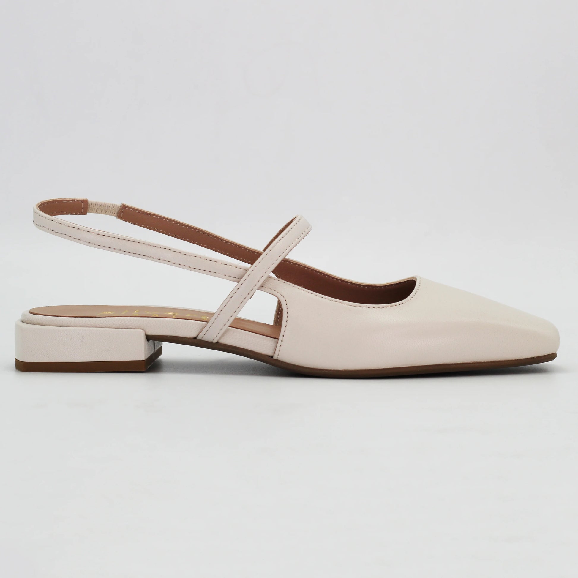 Shop women's slingback sandal in calf leather burro off-white (Daria 63) or browse our range of men's Italian clothing and shoes in leather in-store at Aliverti Cape Town, or shop online. We deliver in South Africa & offer multiple payment plans as well as accept multiple safe & secure payment methods.