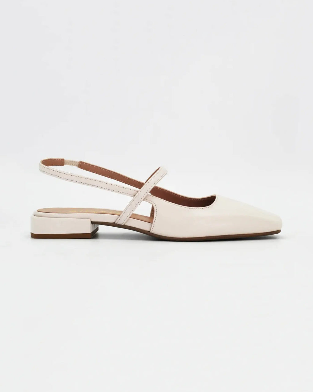 Shop women's slingback sandal in calf leather burro off-white (Daria 63) or browse our range of men's Italian clothing and shoes in leather in-store at Aliverti Cape Town, or shop online. We deliver in South Africa & offer multiple payment plans as well as accept multiple safe & secure payment methods.