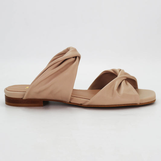 Shop women's sandal in calf leather mousse neutral (Patty11) or browse our range of men's Italian clothing and shoes in leather in-store at Aliverti Cape Town, or shop online. We deliver in South Africa & offer multiple payment plans as well as accept multiple safe & secure payment methods.