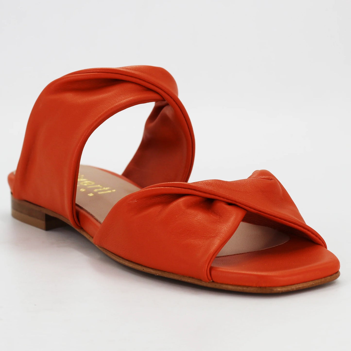 Shop women's sandal in calf leather paprika (Patty11) or browse our range of men's Italian clothing and shoes in leather in-store at Aliverti Cape Town, or shop online. We deliver in South Africa & offer multiple payment plans as well as accept multiple safe & secure payment methods.