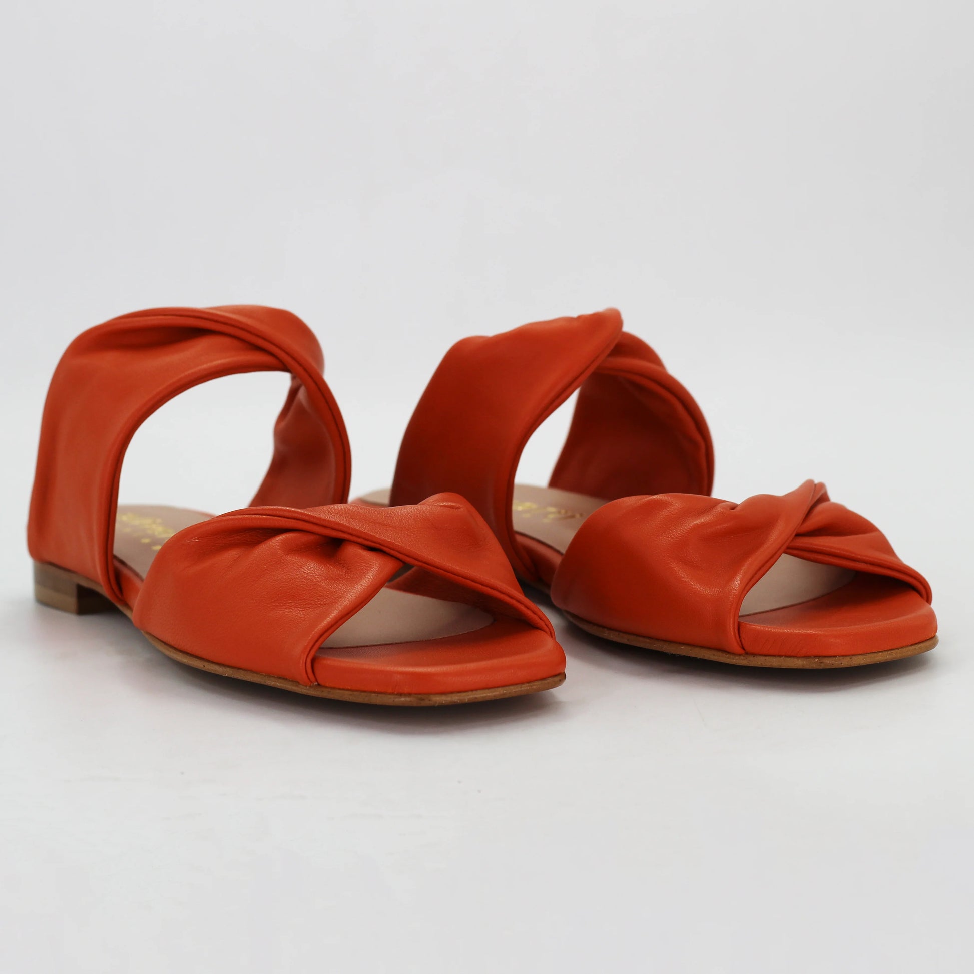 Shop women's sandal in calf leather paprika (Patty11) or browse our range of men's Italian clothing and shoes in leather in-store at Aliverti Cape Town, or shop online. We deliver in South Africa & offer multiple payment plans as well as accept multiple safe & secure payment methods.