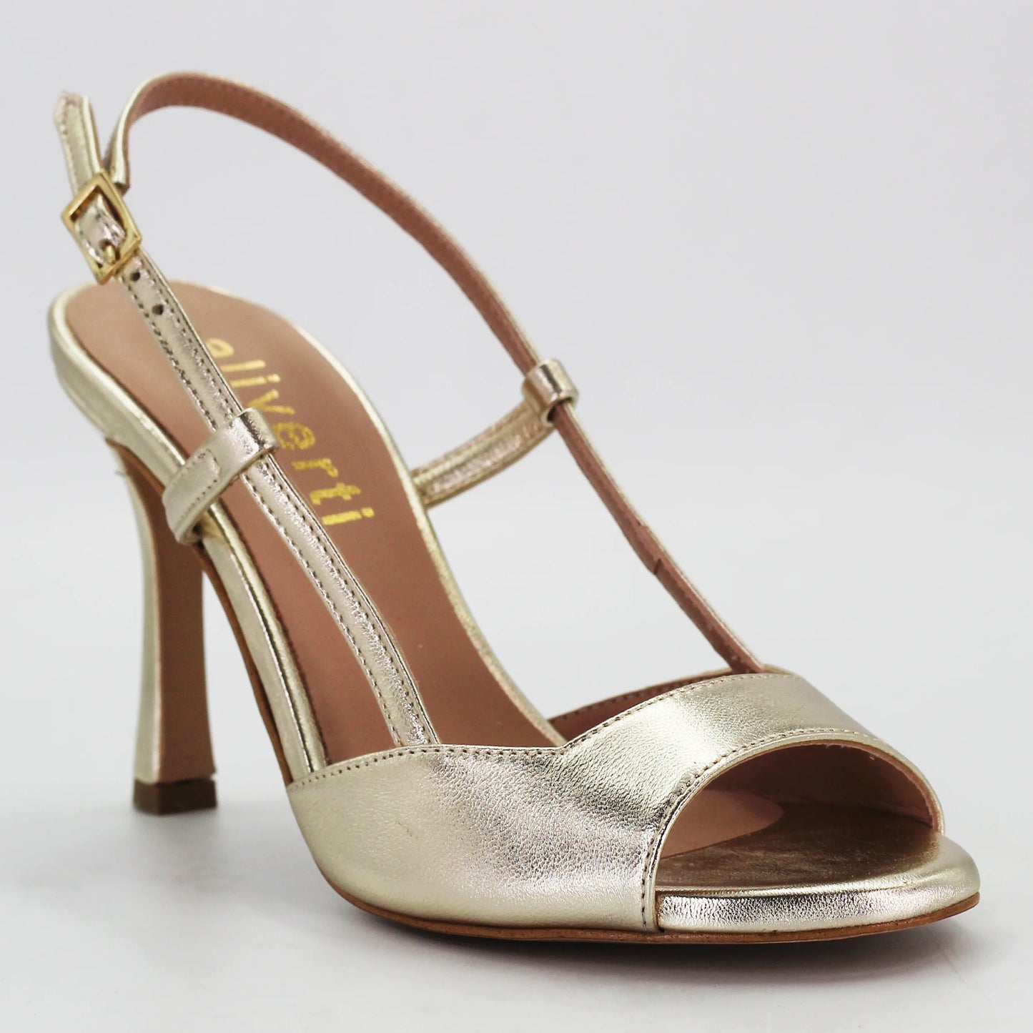 Shop women's stiletto in calf leather platinum (Serena7) or browse our range of men's Italian clothing and shoes in leather in-store at Aliverti Cape Town, or shop online. We deliver in South Africa & offer multiple payment plans as well as accept multiple safe & secure payment methods.