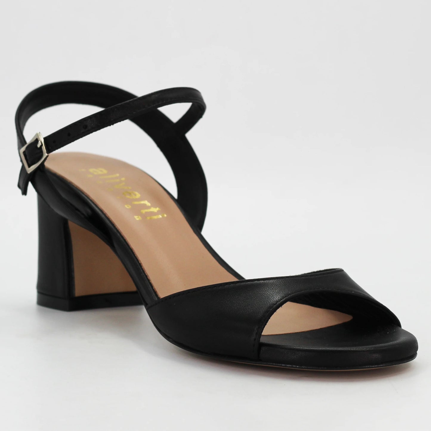 Shop women's block heel in calf leather nero (Rivoli2) or browse our range of men's Italian clothing and shoes in leather in-store at Aliverti Cape Town, or shop online. We deliver in South Africa & offer multiple payment plans as well as accept multiple safe & secure payment methods.