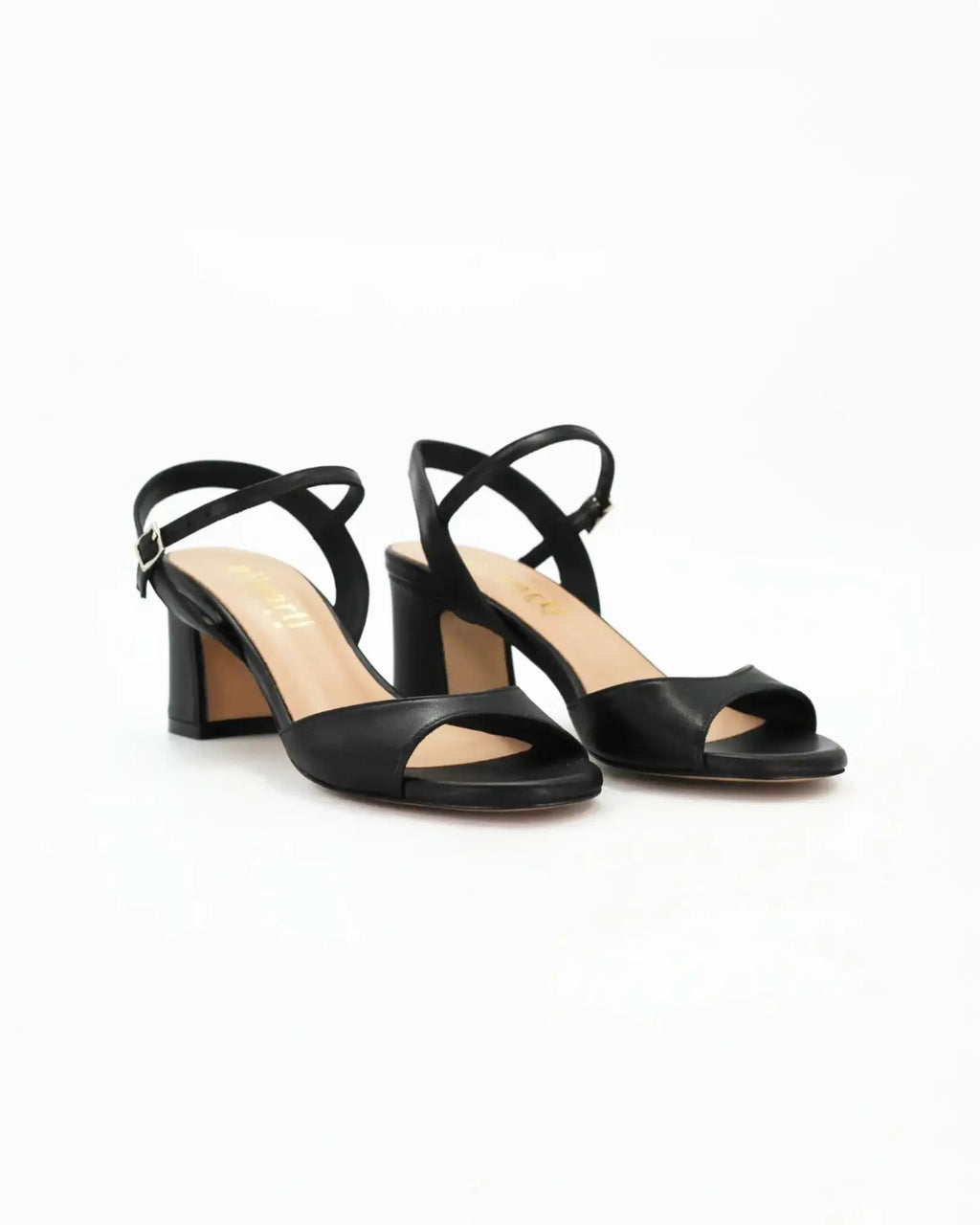 Shop women's block heel in calf leather nero (Rivoli2) or browse our range of men's Italian clothing and shoes in leather in-store at Aliverti Cape Town, or shop online. We deliver in South Africa & offer multiple payment plans as well as accept multiple safe & secure payment methods.