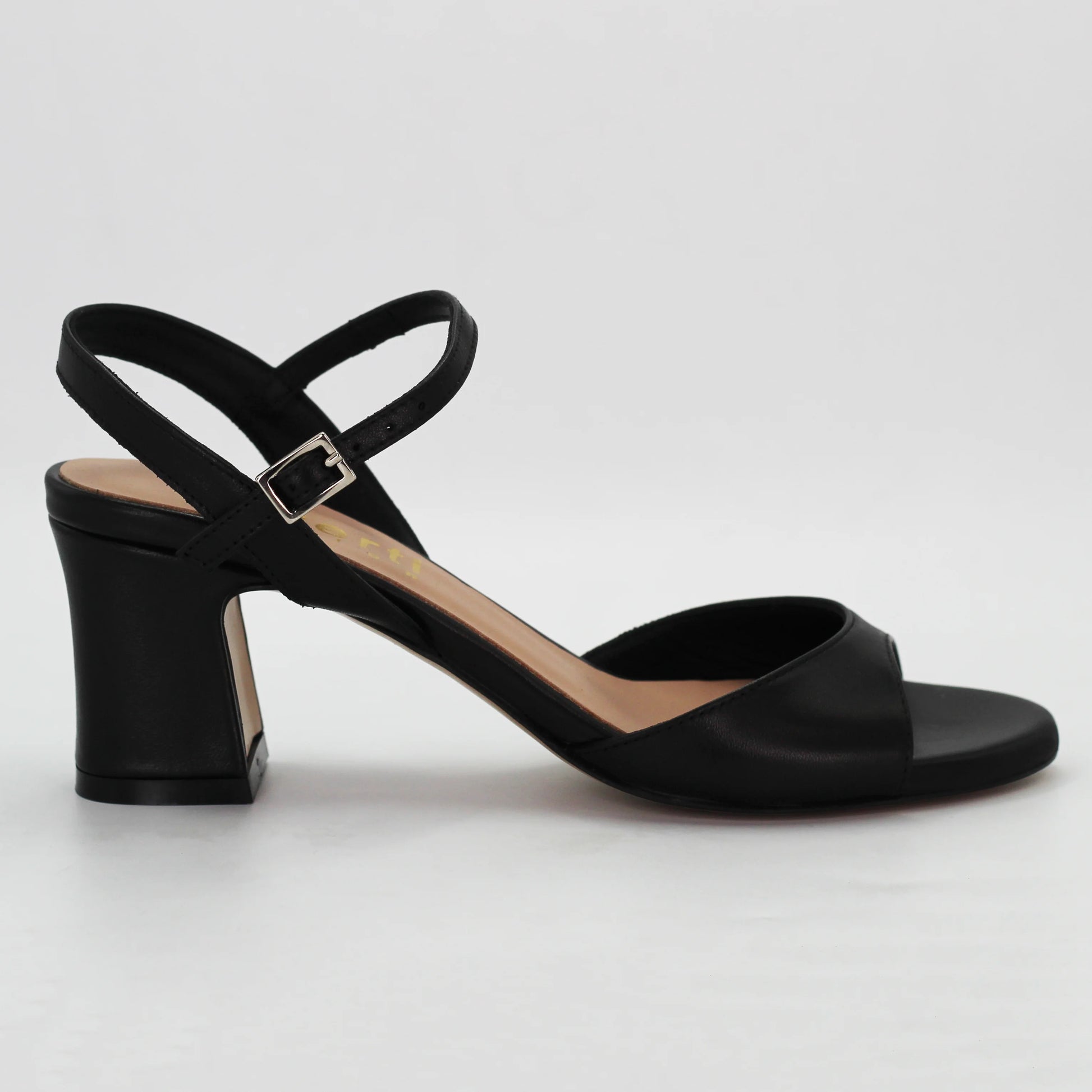 Shop women's block heel in calf leather nero (Rivoli2) or browse our range of men's Italian clothing and shoes in leather in-store at Aliverti Cape Town, or shop online. We deliver in South Africa & offer multiple payment plans as well as accept multiple safe & secure payment methods.