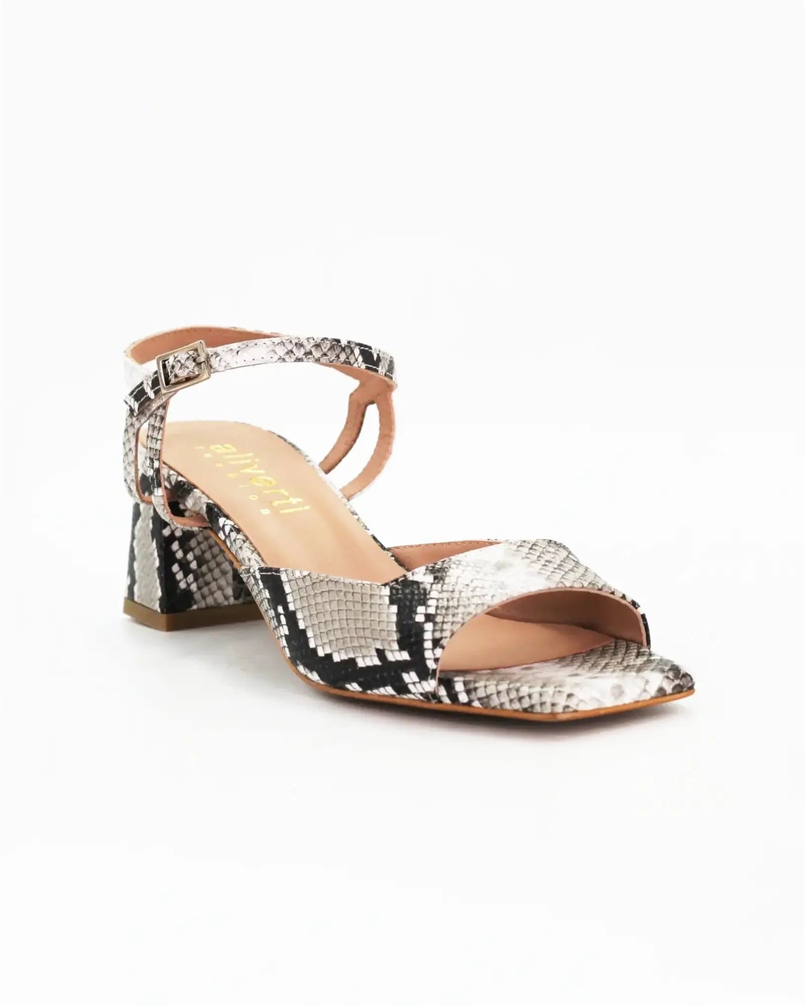 Shop women's block heel in calf leather pitone (Opera11) or browse our range of men's Italian clothing and shoes in leather in-store at Aliverti Cape Town, or shop online. We deliver in South Africa & offer multiple payment plans as well as accept multiple safe & secure payment methods.