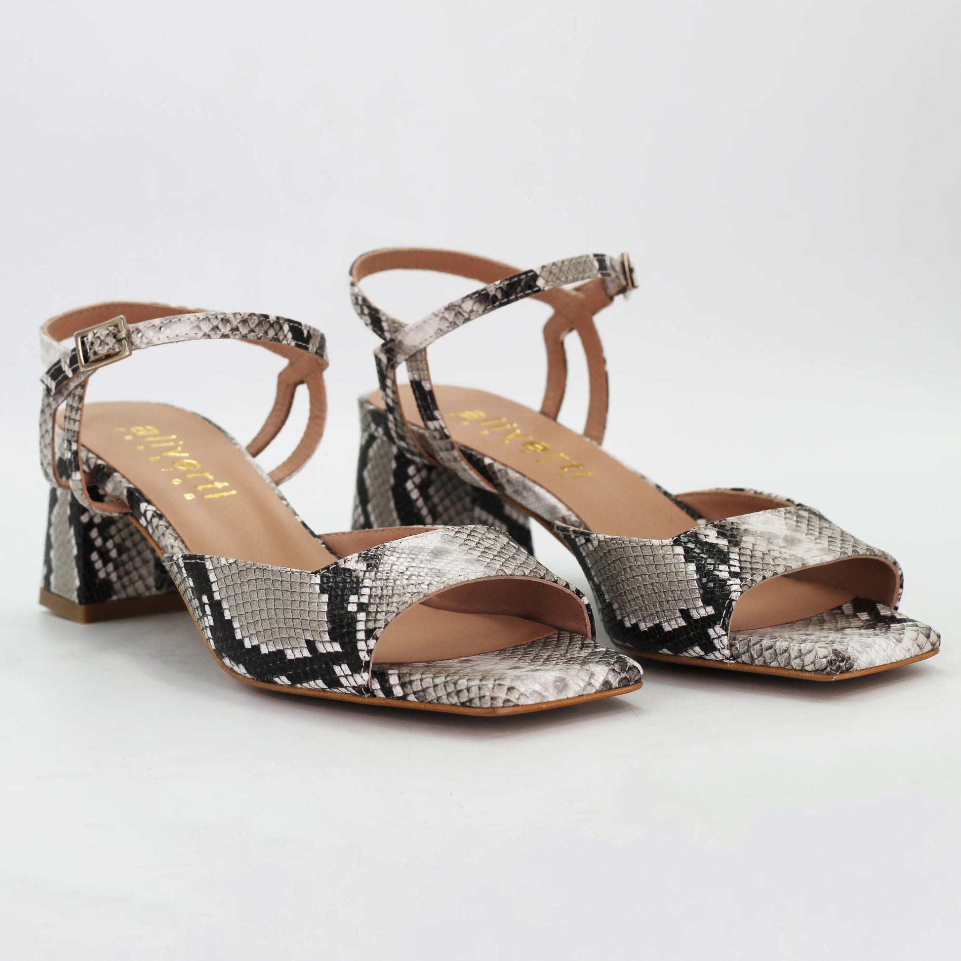 Shop women's block heel in calf leather pitone (Opera11) or browse our range of men's Italian clothing and shoes in leather in-store at Aliverti Cape Town, or shop online. We deliver in South Africa & offer multiple payment plans as well as accept multiple safe & secure payment methods.