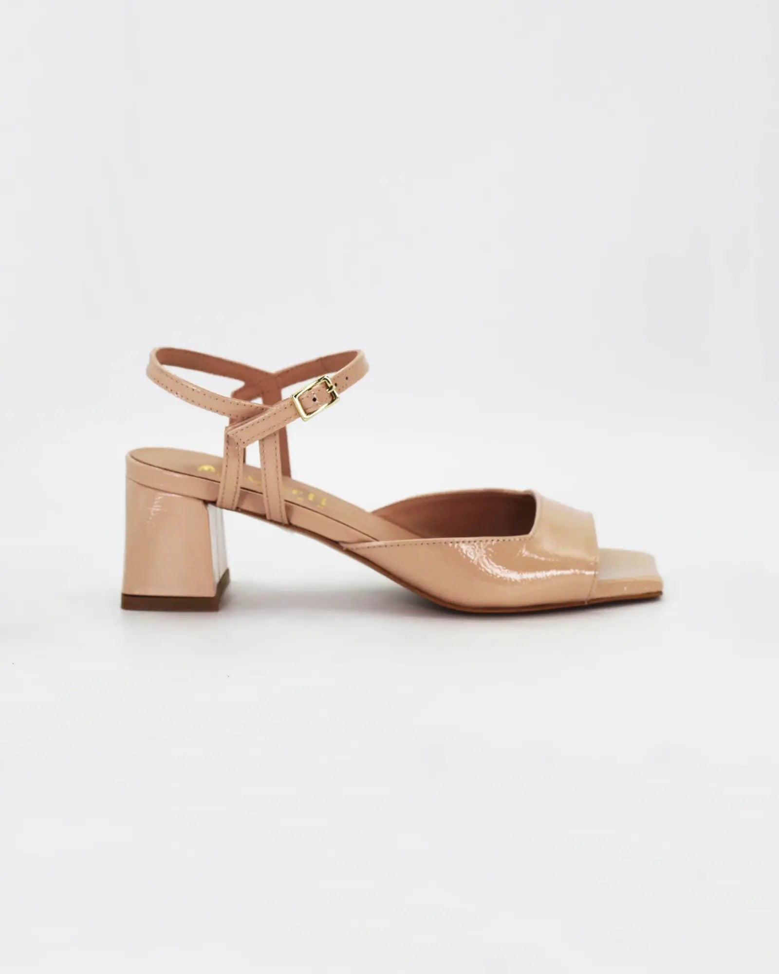 Shop women's block heel in patent leather nude (Opera11) or browse our range of men's Italian clothing and shoes in leather in-store at Aliverti Cape Town, or shop online. We deliver in South Africa & offer multiple payment plans as well as accept multiple safe & secure payment methods.