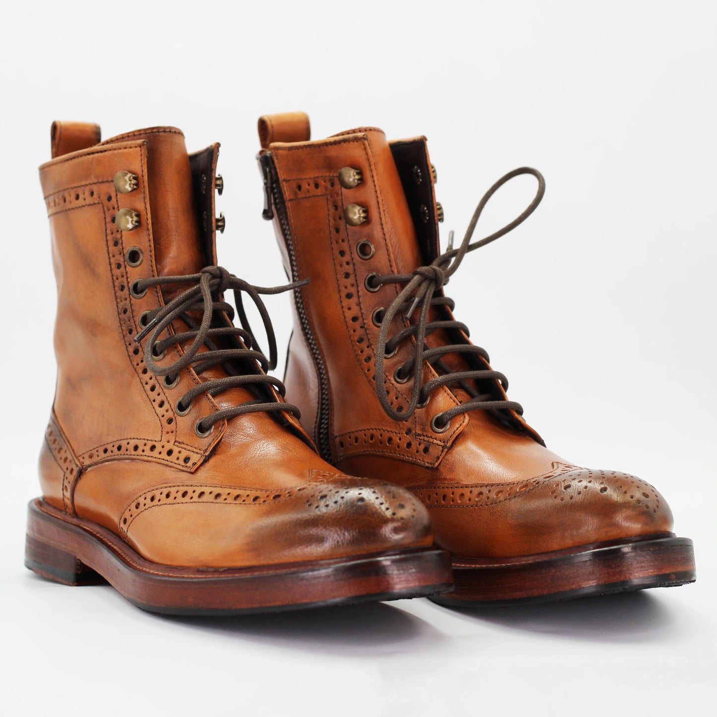 Shop women's brogue ankle boot in calf leather cuoio (JP35773/39) or browse our range of men's Italian clothing and shoes in leather in-store at Aliverti Cape Town, or shop online. We deliver in South Africa & offer multiple payment plans as well as accept multiple safe & secure payment methods.