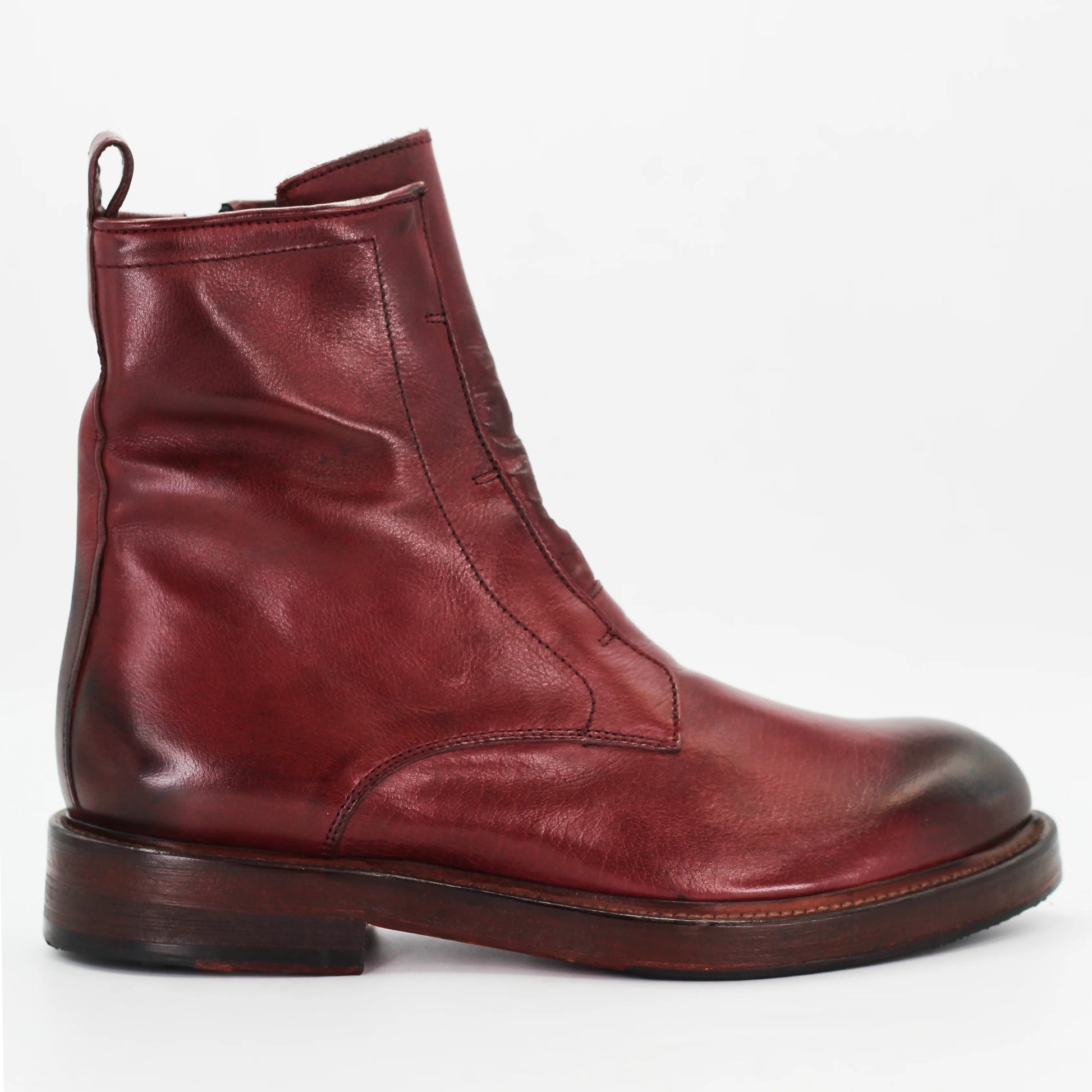 Shop women's laceless boot in calf leather cordovan (JP35773/23) or browse our range of men's Italian clothing and shoes in leather in-store at Aliverti Cape Town, or shop online. We deliver in South Africa & offer multiple payment plans as well as accept multiple safe & secure payment methods.