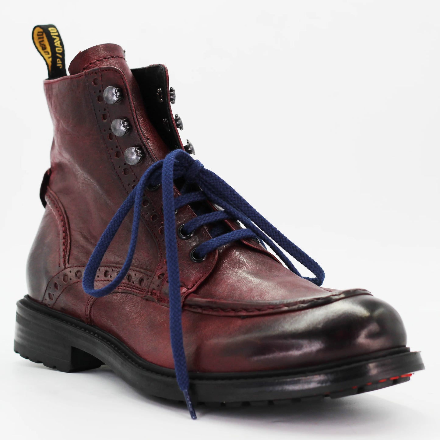 Shop men's boot in calf leather barolo burgundy (JPU37340/40) or browse our range of men's Italian clothing and shoes in leather in-store at Aliverti Cape Town, or shop online. We deliver in South Africa & offer multiple payment plans as well as accept multiple safe & secure payment methods.