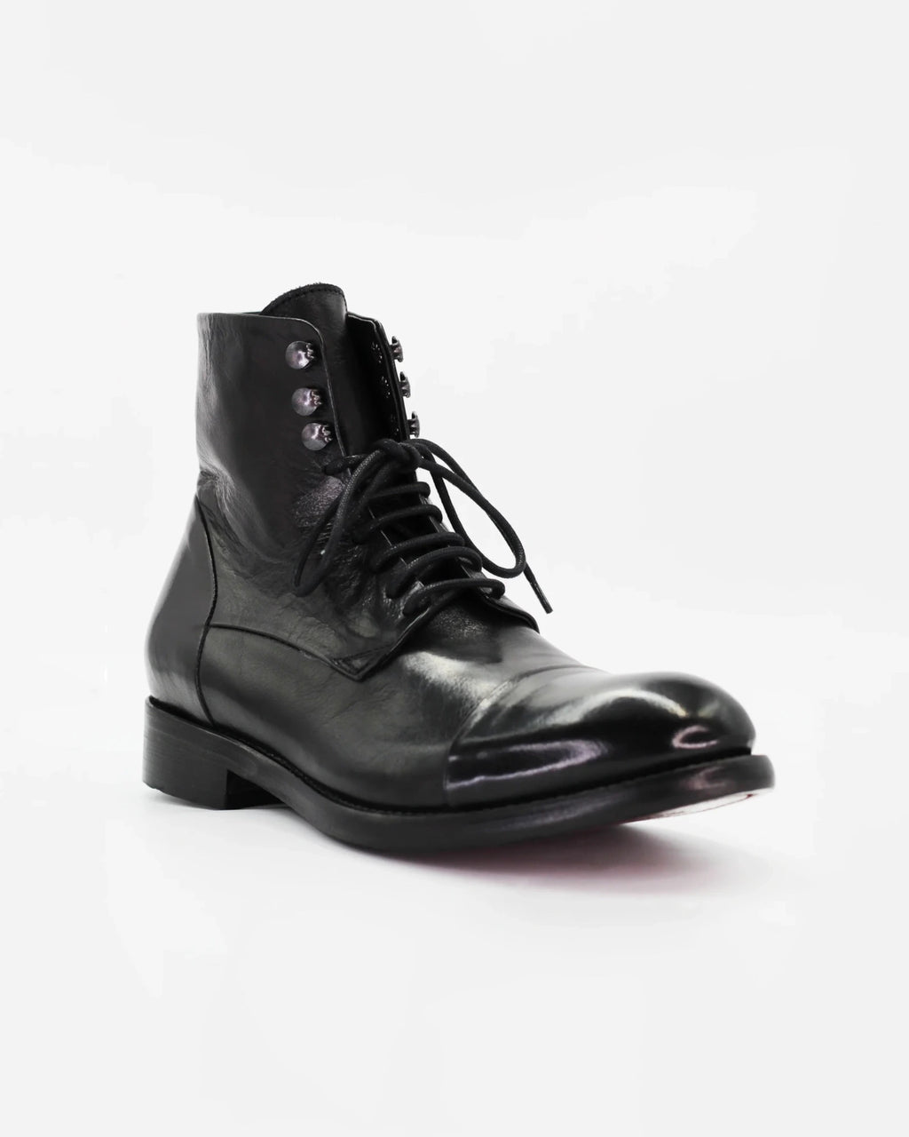 Shop Men's boot in calf leather nero (JPU36526/1) or browse our range of men's Italian clothing and shoes in leather in-store at Aliverti Cape Town, or shop online. We deliver in South Africa & offer multiple payment plans as well as accept multiple safe & secure payment methods.