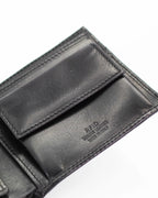 Shop our Italian-made Men's Cuoieria Fiorentina Italian leather wallet in nero (P000000012735) or browse our range of Italian wallets and purses for men & women in-store at Aliverti Cape Town, or shop online. 

We deliver in South Africa & offer multiple payment plans as well as accept multiple safe & secure payment methods.
