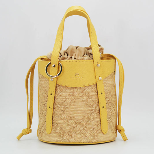 Cuoieria Fiorentina Amber Small Bucket in calf leather giallo (B000005908008) or browse our range of hand-made Italian handbags for women in-store at Aliverti Cape Town, or shop online. 

We deliver in South Africa & offer multiple payment plans as well as accept multiple safe & secure payment methods.