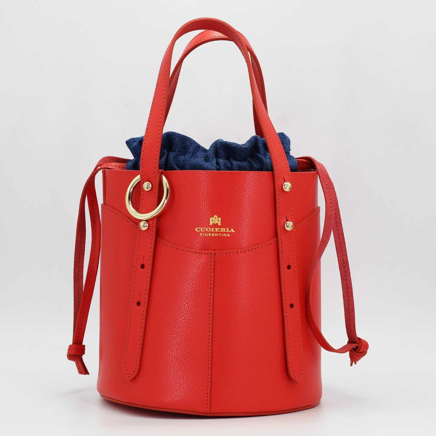 Cuoieria Fiorentina Amber Small Bucket in calf leather Corallo and denim (B000005908008) or browse our range of hand-made Italian handbags for women in-store at Aliverti Cape Town, or shop online. 

We deliver in South Africa & offer multiple payment plans as well as accept multiple safe & secure payment methods.