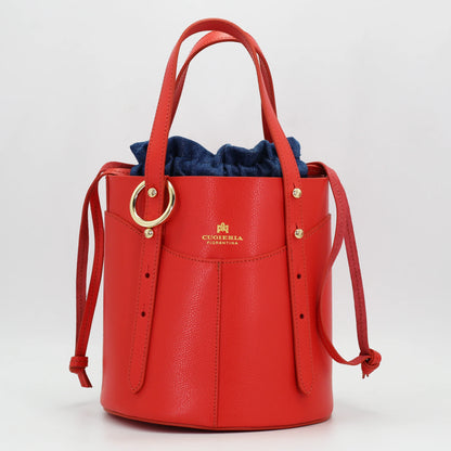 Cuoieria Fiorentina Amber Small Bucket in calf leather Corallo and denim (B000005908008) or browse our range of hand-made Italian handbags for women in-store at Aliverti Cape Town, or shop online. 

We deliver in South Africa & offer multiple payment plans as well as accept multiple safe & secure payment methods.