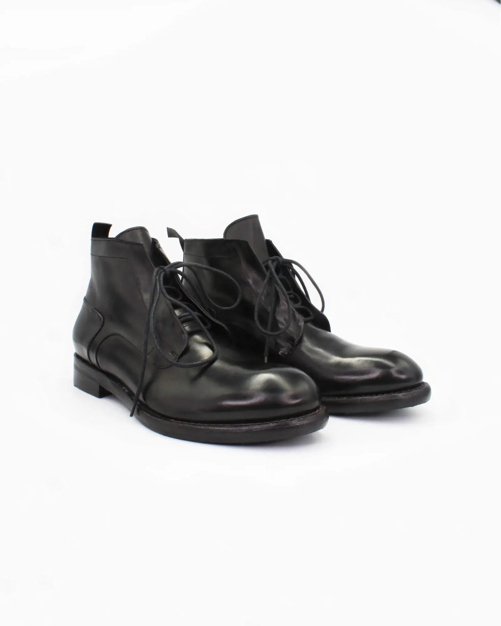 Shop Handmade Italian Leather Boot in Nero Black (JPU36526/32) or browse our range of hand-made Italian boots for men in leather or suede in-store at Aliverti Cape Town, or shop online. We deliver in South Africa & offer multiple payment plans as well as accept multiple safe & secure payment methods.