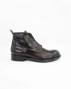 Shop Handmade Italian Leather Boot in Nero Black (JPU36526/32) or browse our range of hand-made Italian boots for men in leather or suede in-store at Aliverti Cape Town, or shop online. We deliver in South Africa & offer multiple payment plans as well as accept multiple safe & secure payment methods.