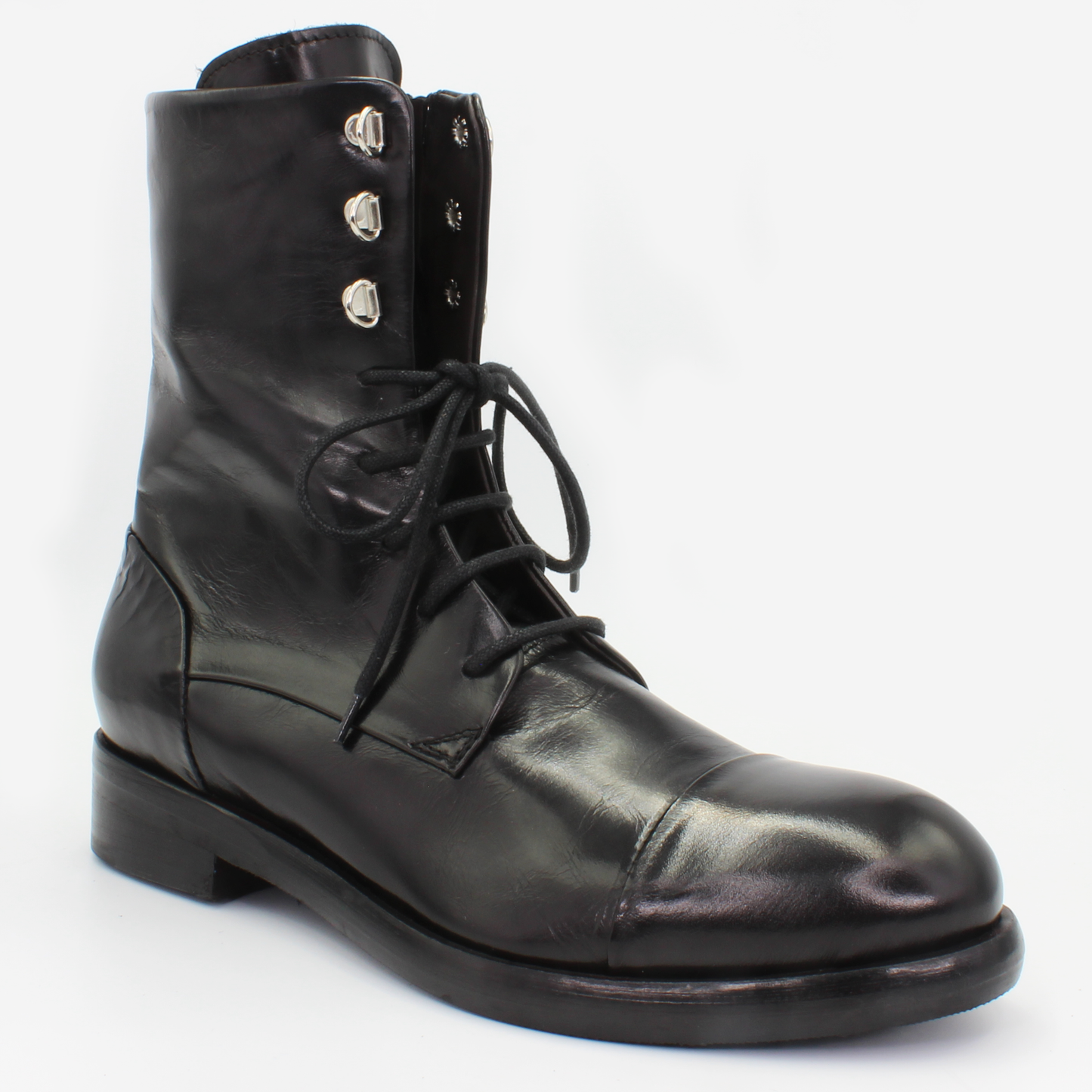 Shop Handmade Italian Leather Lace-up Ankle Boot in Nero Black (JP35773/1) or browse our range of hand-made Italian boots in leather or suede in-store at Aliverti Cape Town, or shop online. We deliver in South Africa & offer multiple payment plans as well as accept multiple safe & secure payment methods.