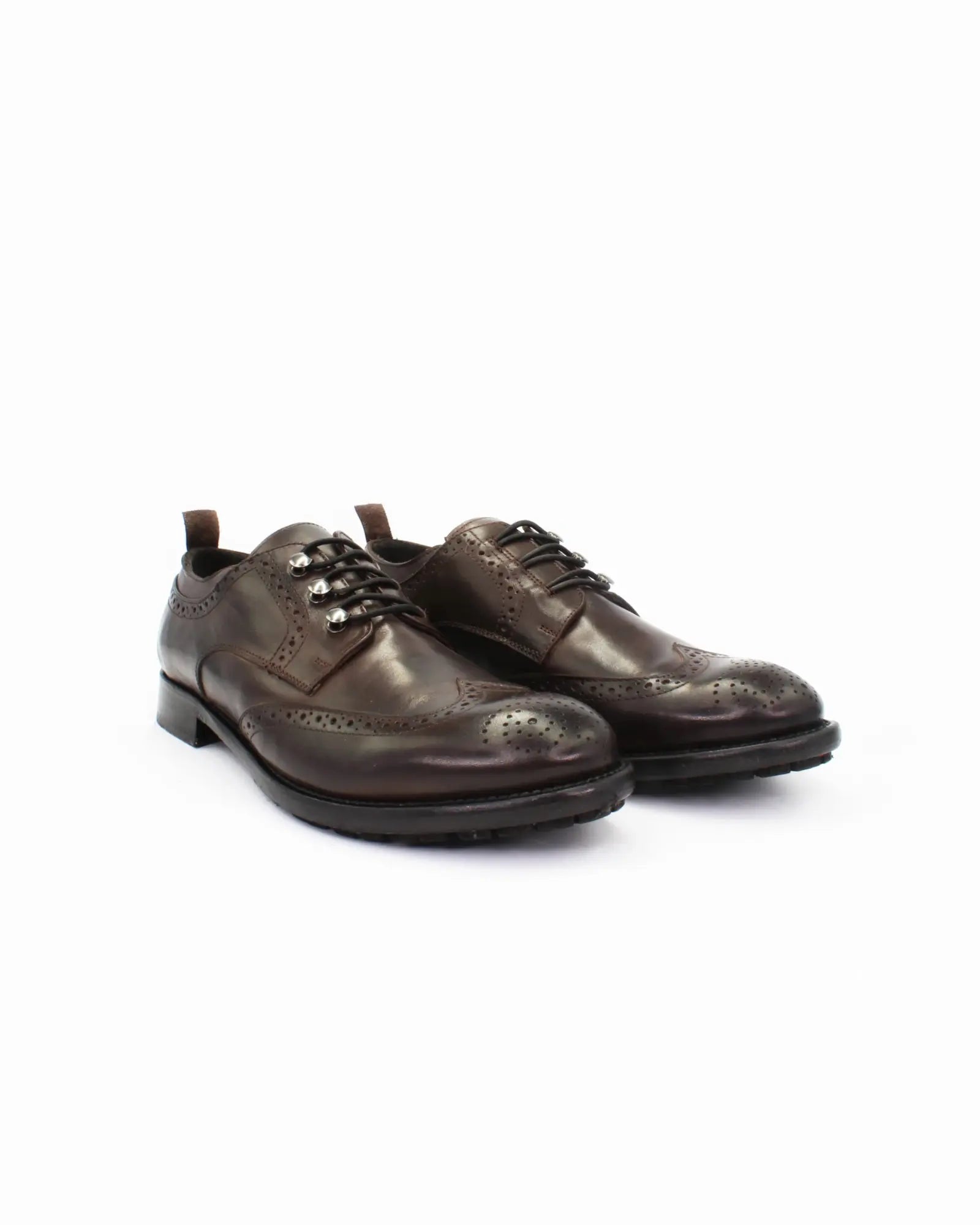 Shop Handmade Italian Leather Derby Brogue Testa Di Moro Brown (JPU38767/10) or browse our range of hand-made Italian shoes for men in leather or suede in-store at Aliverti Cape Town, or shop online. We deliver in South Africa & offer multiple payment plans as well as accept multiple safe & secure payment methods.