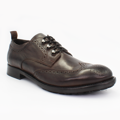 Shop Handmade Italian Leather Derby Brogue Testa Di Moro Brown (JP38767/10) or browse our range of hand-made Italian shoes for men in leather or suede in-store at Aliverti Cape Town, or shop online. We deliver in South Africa & offer multiple payment plans as well as accept multiple safe & secure payment methods.